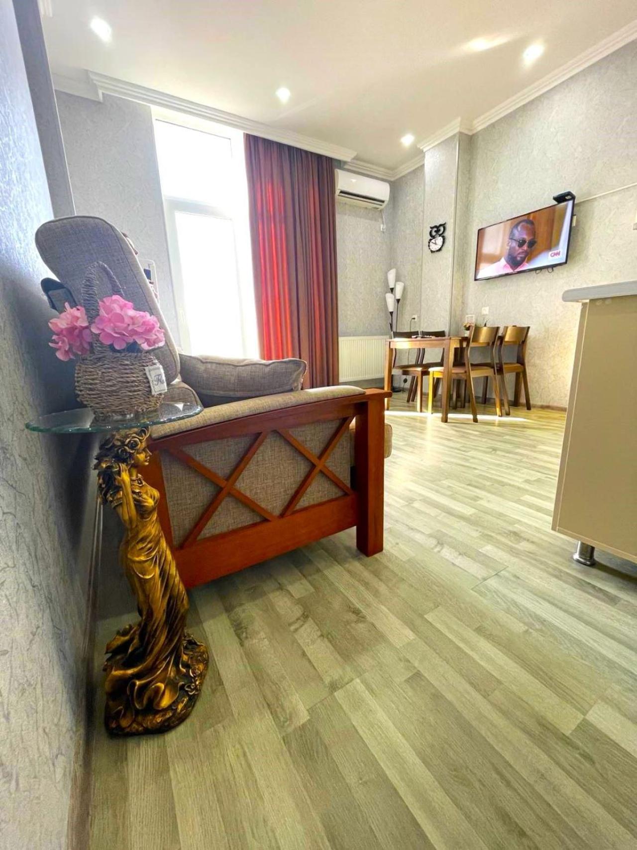 Kate'S Cozy Apartment Kutaisi Exterior photo